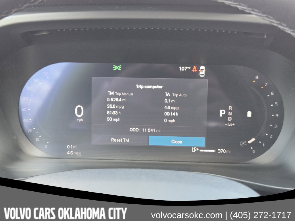 Certified 2025 Volvo XC40 B5 Core AWD/4WD image 17