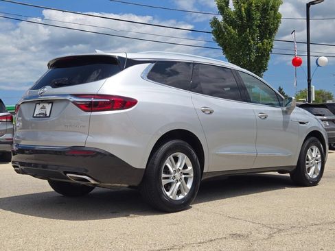 Used 2018 Buick Enclave Essence FWD image 12