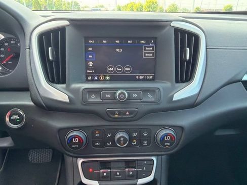 Used 2023 GMC Terrain SLE w/ Driver Convenience Package FWD image 22