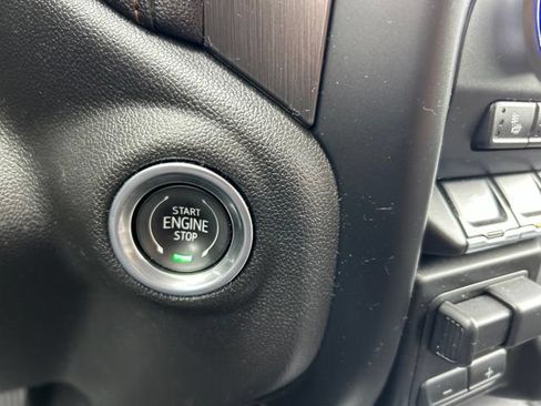 Used 2021 GMC Sierra 1500 AT4 w/ Technology Package AWD/4WD image 24
