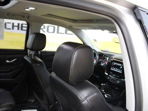 Used 2019 Chevrolet Traverse Premier w/ Redline Edition AWD/4WD image 10