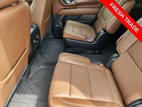 Used 2024 Chevrolet Suburban High Country AWD/4WD image 30