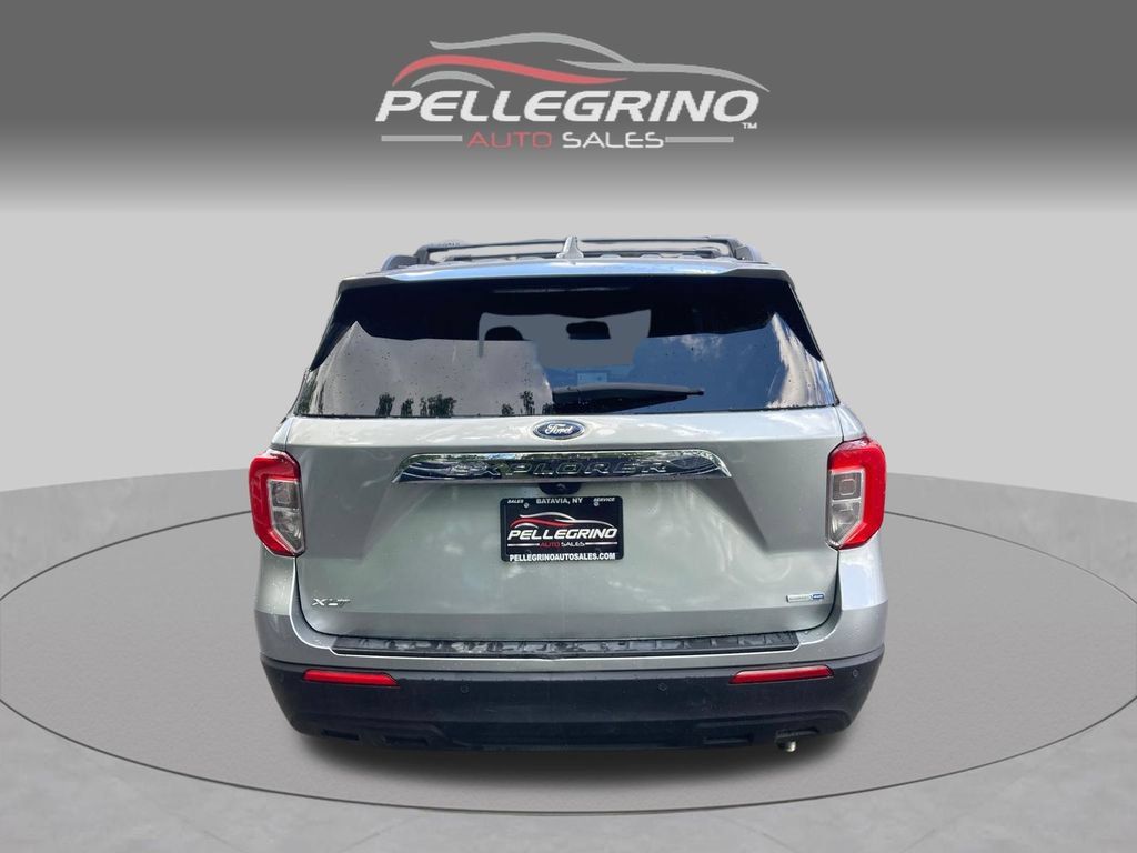 Used 2020 Ford Explorer XLT w/ Comfort Package AWD/4WD image 6
