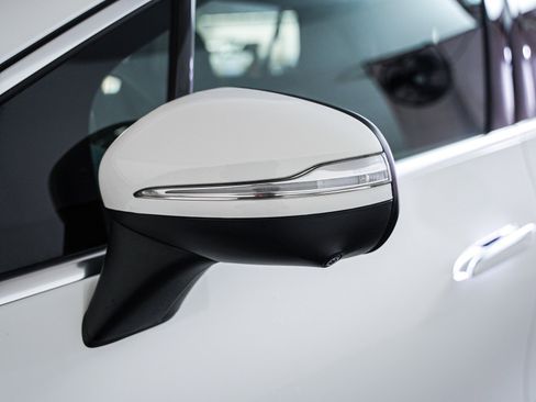 Certified 2023 Mercedes-Benz EQE 500 4MATIC SUV w/ Exclusive Trim Package image 19