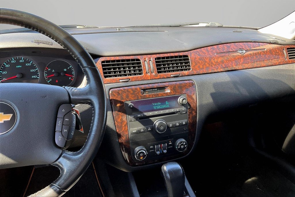 Used 2012 Chevrolet Impala LT FWD image 9