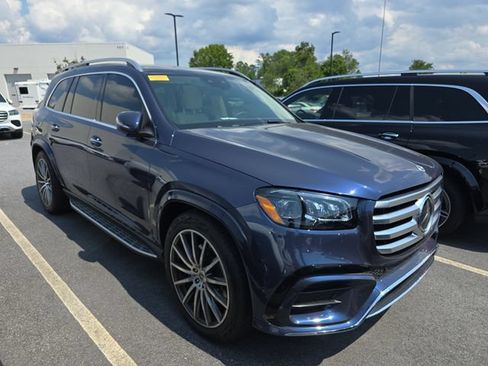 Used 2026 Mercedes-Benz GLS 450 4MATIC image 1