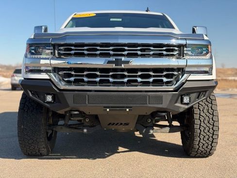 Used 2018 Chevrolet Silverado 1500 LTZ w/ LTZ Plus Package image 4