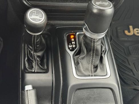 Certified 2022 Jeep Wrangler Unlimited Sahara 4xe w/ Cold Weather Group image 32