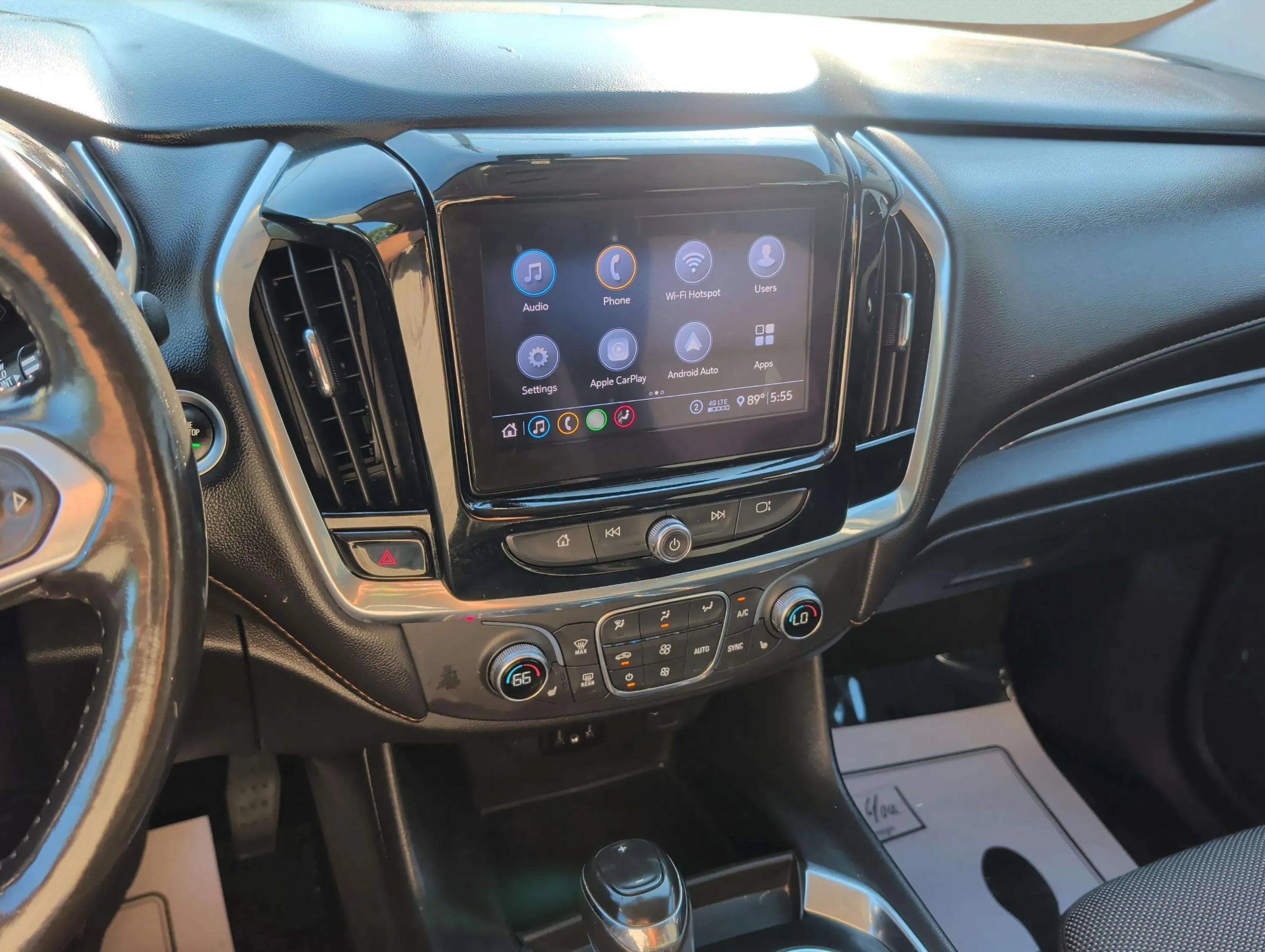 Used 2020 Chevrolet Traverse LT AWD/4WD image 15