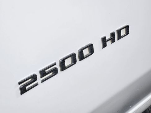 Used 2023 Chevrolet Silverado 2500 LT w/ Convenience Package image 14