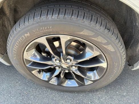 Used 2023 Dodge Durango R/T AWD/4WD image 12