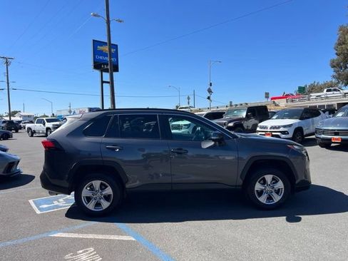 Used 2025 Toyota RAV4 XLE FWD image 5