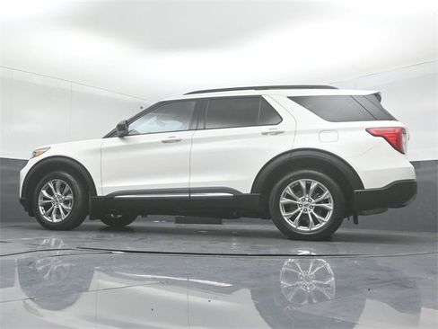 Certified 2021 Ford Explorer XLT w/ Equipment Group 202A image 42