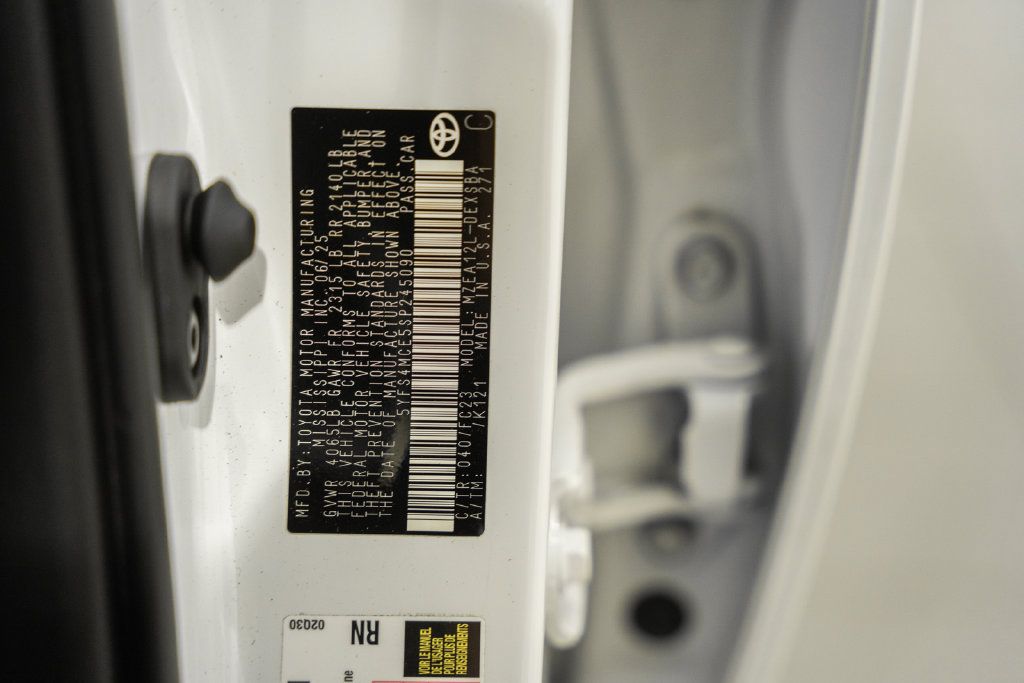 Used 2025 Toyota Corolla SE FWD image 39
