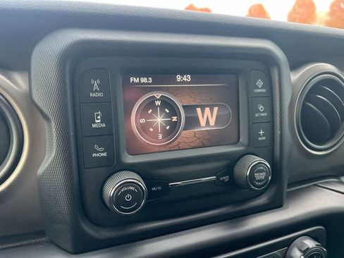 Used 2020 Jeep Wrangler Unlimited Sport S image 37