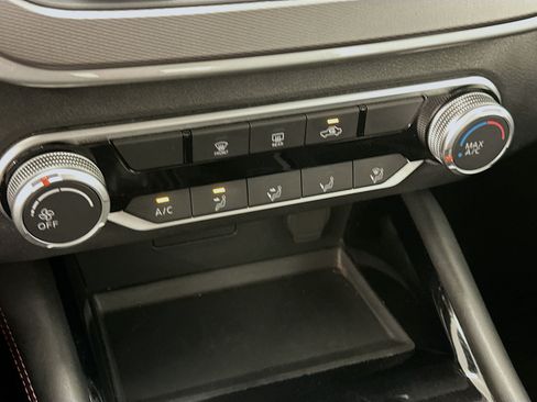 Used 2025 Nissan Altima 2.5 SR FWD image 24