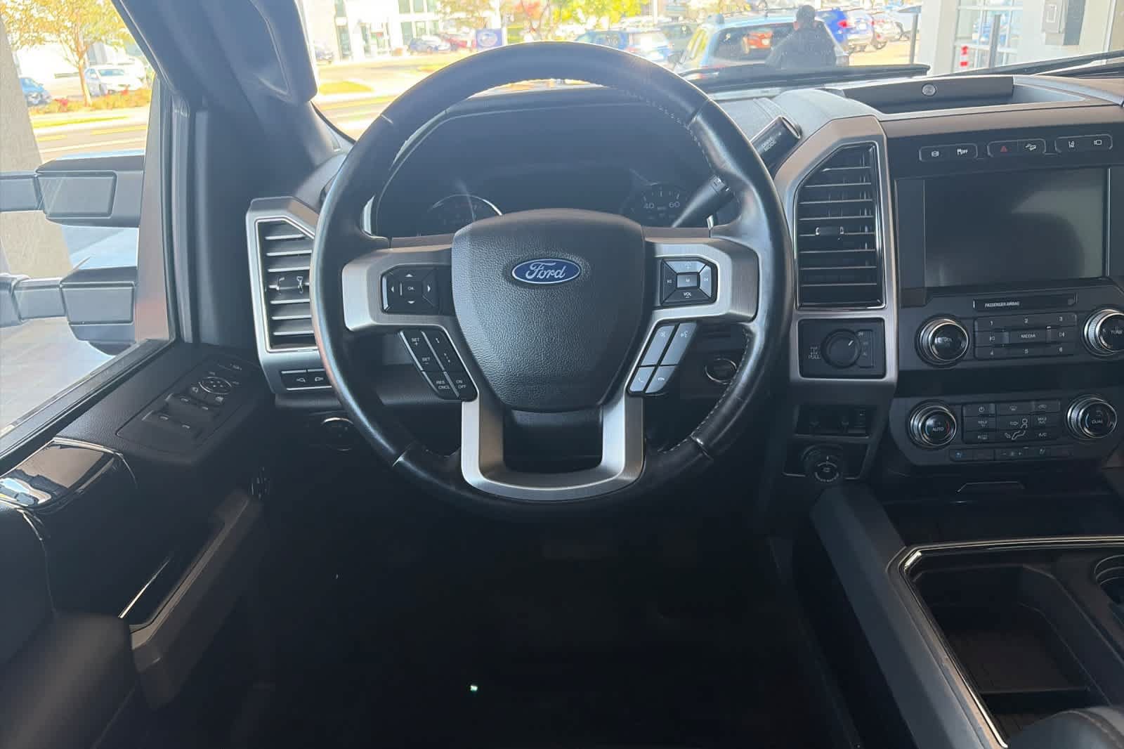 Used 2020 Ford F350 Platinum w/ FX4 Off-Road Package AWD/4WD image 14
