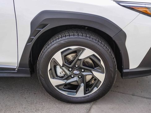 Used 2024 Subaru Crosstrek 2.5i Limited w/ Crosstrek Mirror Package AWD/4WD image 9