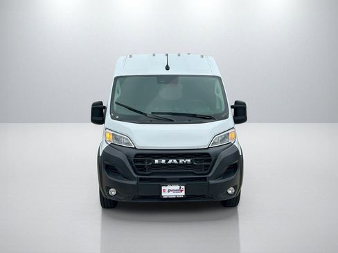 Used 2026 RAM ProMaster 2500 w/ Convenience Group FWD image 2