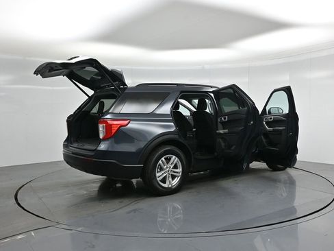 Certified 2022 Ford Explorer XLT image 6