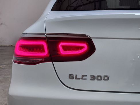 Used 2023 Mercedes-Benz GLC 300 4MATIC Coupe image 20