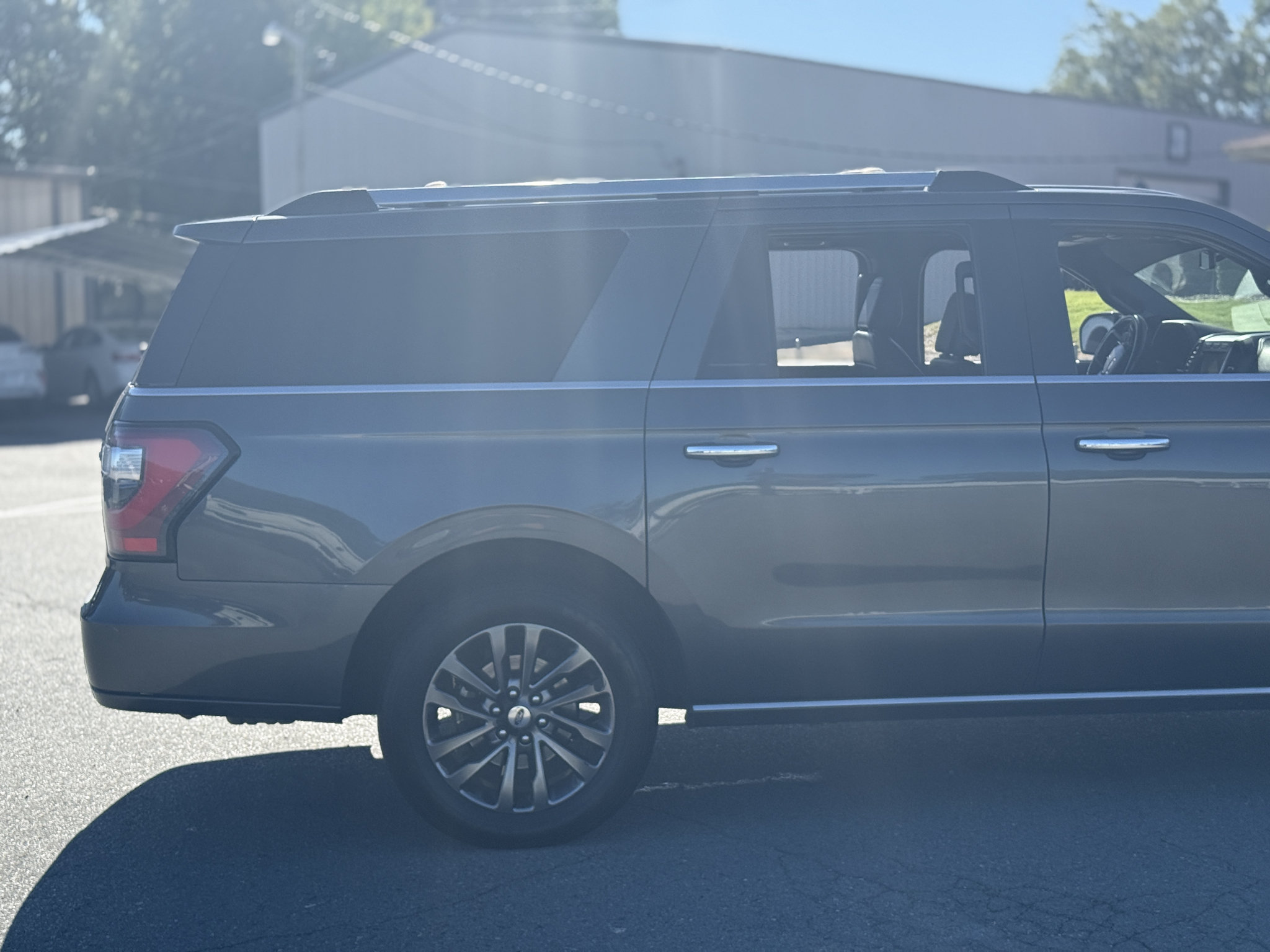 Used 2021 Ford Expedition Max Limited RWD image 13