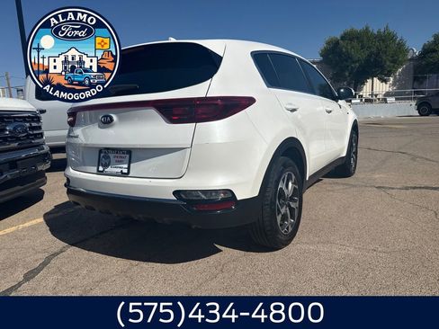 Used 2022 Kia Sportage LX image 13