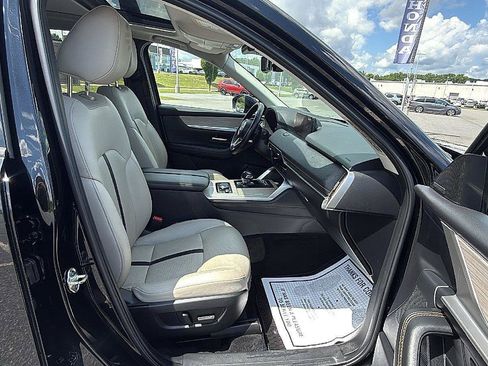 Used 2024 MAZDA CX-90 Plug-In Hybrid w/ Premium Pkg AWD/4WD image 16