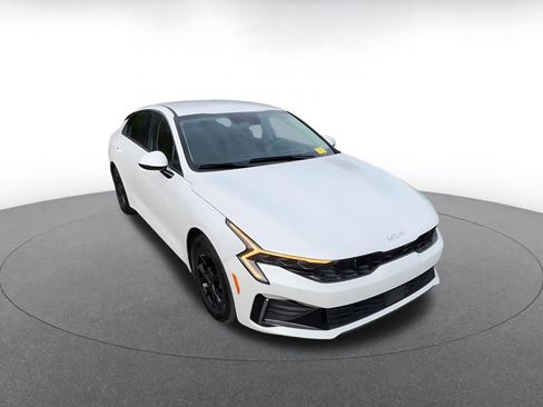 Used 2025 Kia K5 LXS image 3