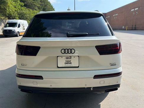Used 2017 Audi Q7 3.0T Prestige AWD/4WD image 3