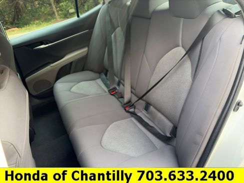Used 2022 Toyota Camry LE FWD image 23