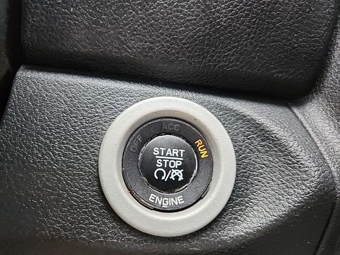 Used 2015 RAM 2500 Laramie w/ Convenience Group AWD/4WD image 24