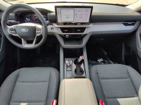 New 2026 Ford Explorer Active image 14