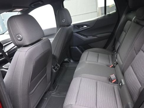 New 2026 Chevrolet Equinox LT w/ Safety and Technology Package FWD image 9