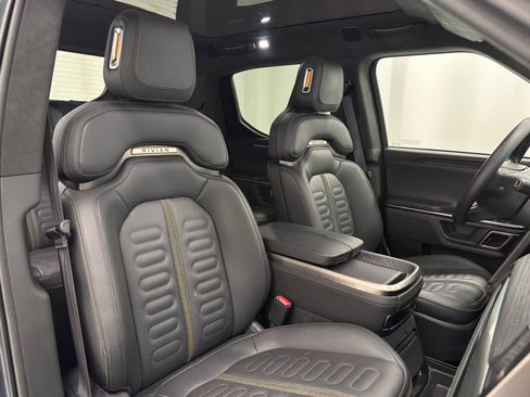 Used 2023 Rivian R1T Adventure AWD/4WD image 19