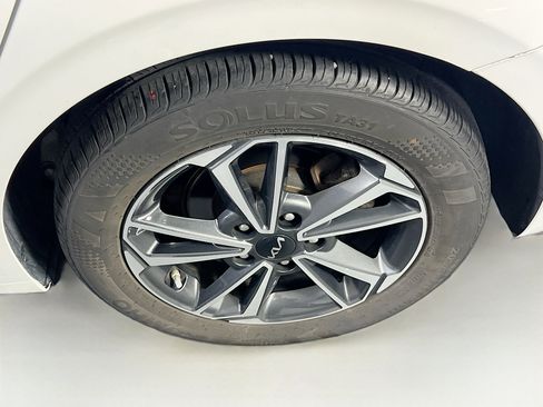 Used 2022 Kia Forte LXS w/ LXS Technology Package image 28