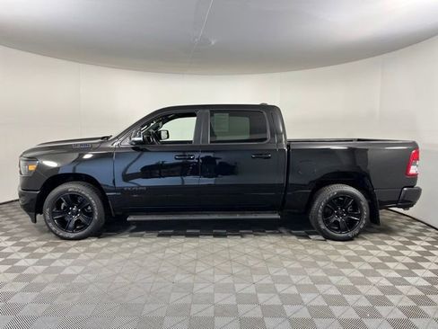 Used 2022 RAM 1500 Big Horn AWD/4WD image 4