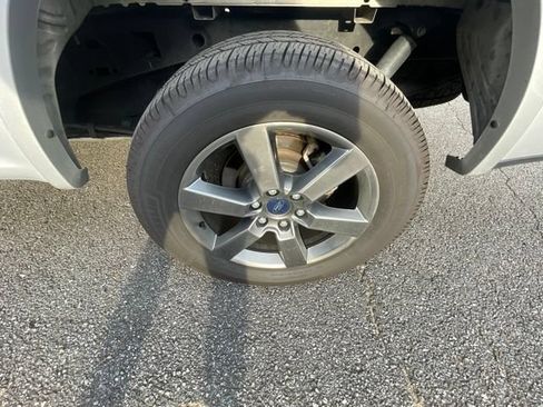 Used 2017 Ford F150 XLT w/ Equipment Group 302A Luxury AWD/4WD image 9
