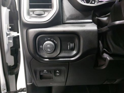 Used 2022 RAM 1500 Big Horn image 25