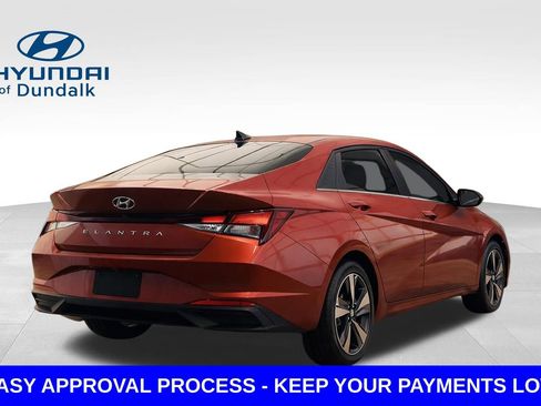 Used 2023 Hyundai Elantra SEL w/ Convenience Package image 2