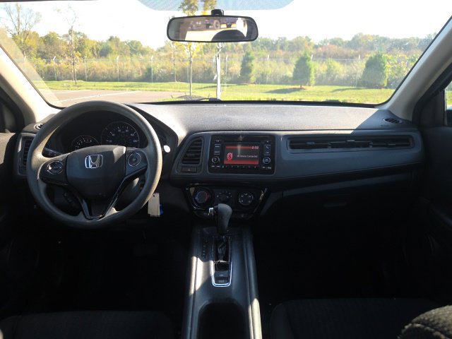 Used 2018 Honda HR-V LX image 13