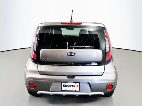 Used 2018 Kia Soul + FWD image 6