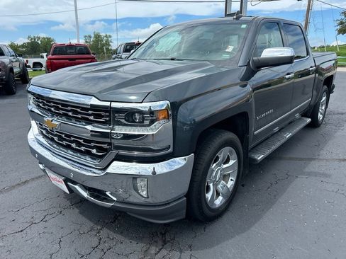 Used 2018 Chevrolet Silverado 1500 LTZ w/ Sport Package AWD/4WD image 9