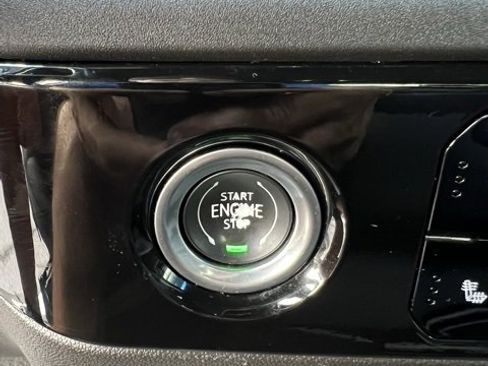 Used 2022 Chevrolet Silverado 1500 LT image 29