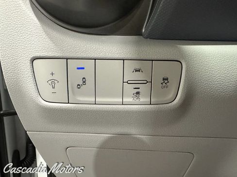 Used 2020 Hyundai Kona Limited w/ Cargo Package FWD image 38