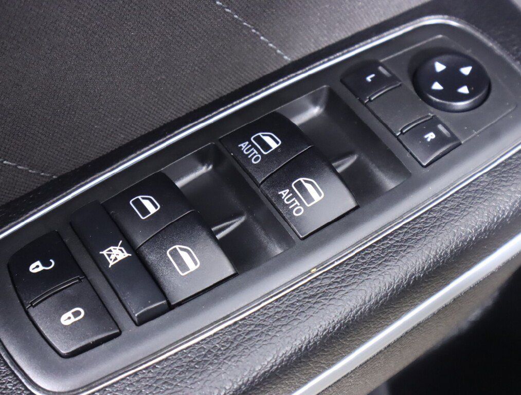 Used 2021 Dodge Charger Scat Pack w/ Navigation & Travel Group RWD image 27
