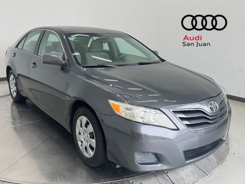 Used 2011 Toyota Camry LE FWD image 1