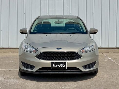 Used 2016 Ford Focus SE image 9