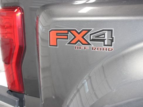 Used 2019 Ford F350 Lariat w/ Lariat Ultimate Package AWD/4WD image 14
