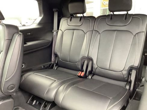 Used 2024 Jeep Grand Cherokee L Limited w/ Luxury Tech Group II image 30